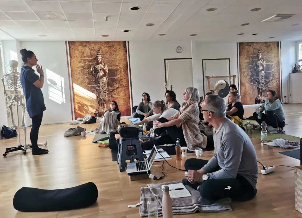 Yogalehrer Ausbildung Wuerzburg Module 4